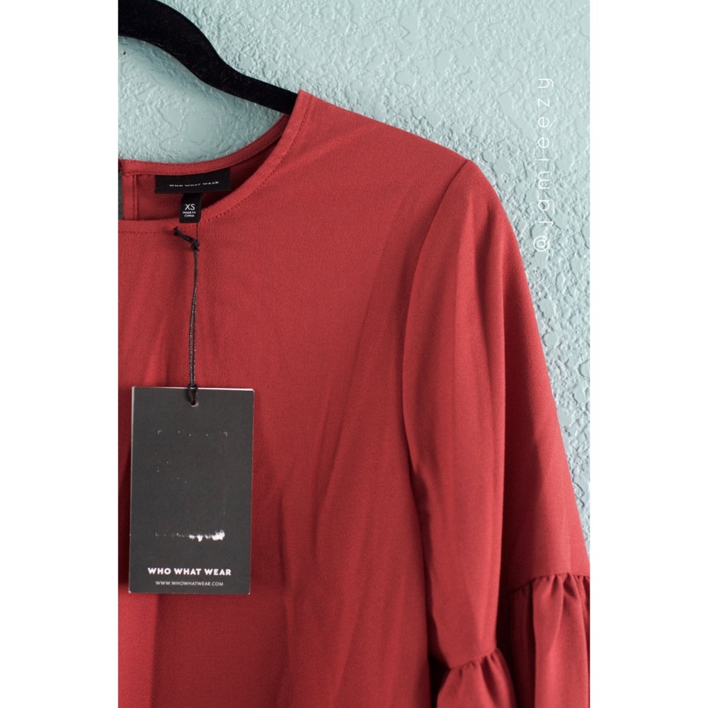 Who What Wear | NWT Wide Bell Sleeve Blouse - Picture 2 of 7